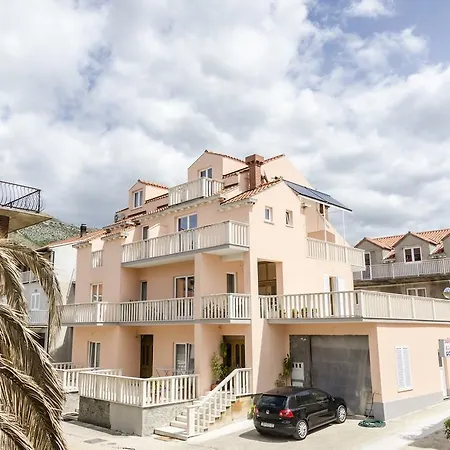 13941b Cavtat